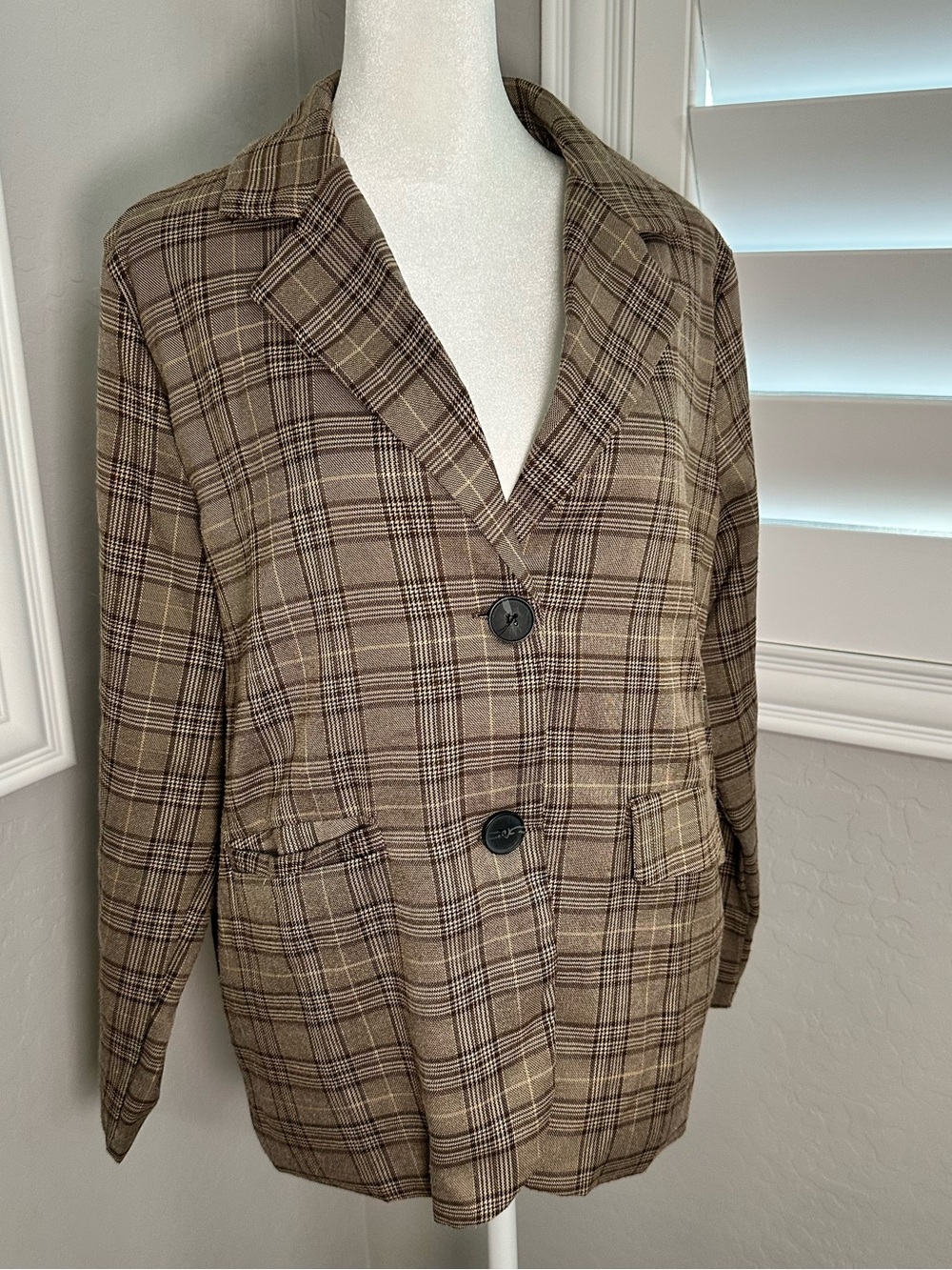 Classic Plaid Brown Women's Blazer/Jacket